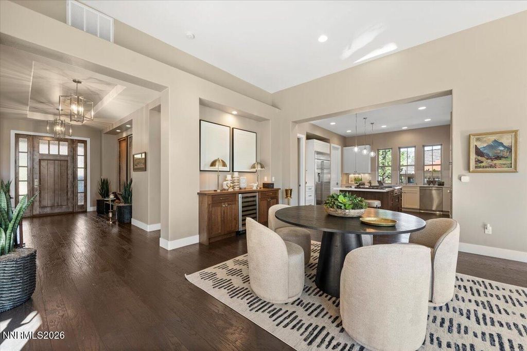 Image 12 of property listing at 5700 Nordend Way, Reno, NV 89511
