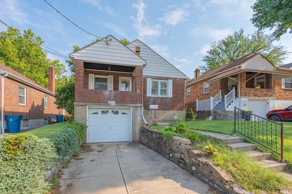 204 E Mechanic Street, Reading, OH 45215
