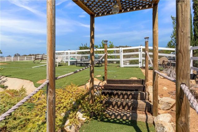 32516 Hayden Rd, Menifee, CA 92584