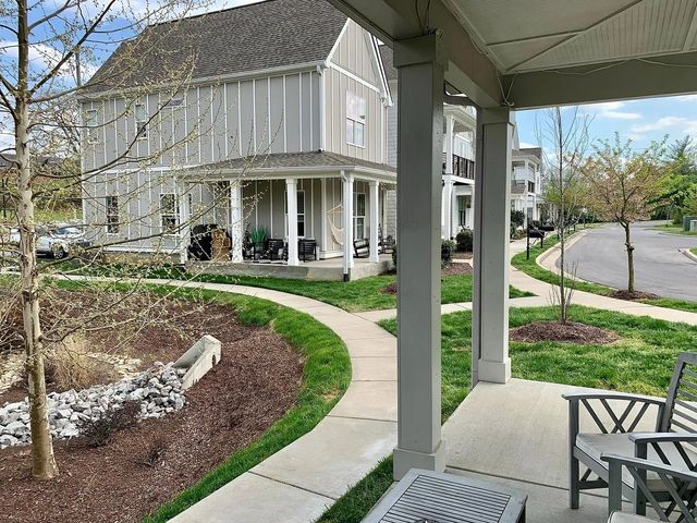 716 Cottage Park Dr, Nashville, TN 37207