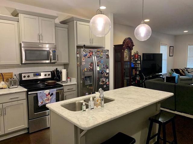 716 Cottage Park Dr, Nashville, TN 37207