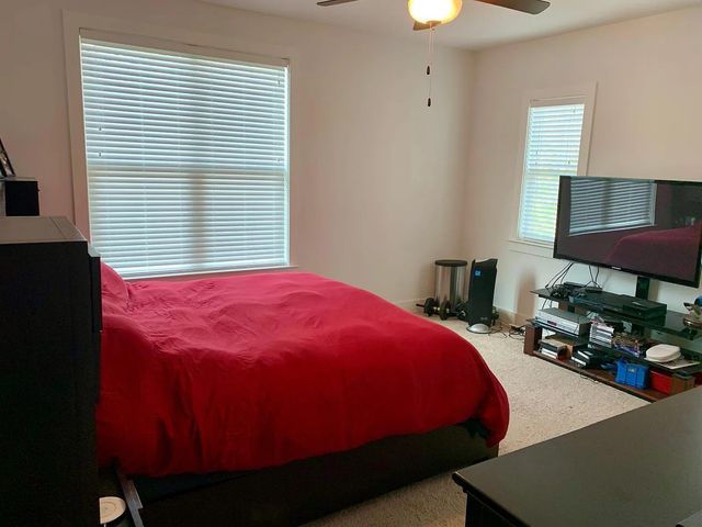 716 Cottage Park Dr, Nashville, TN 37207