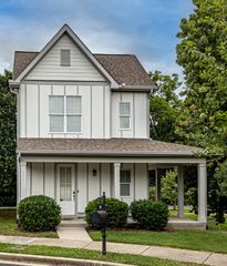 716 Cottage Park Dr, Nashville, TN 37207