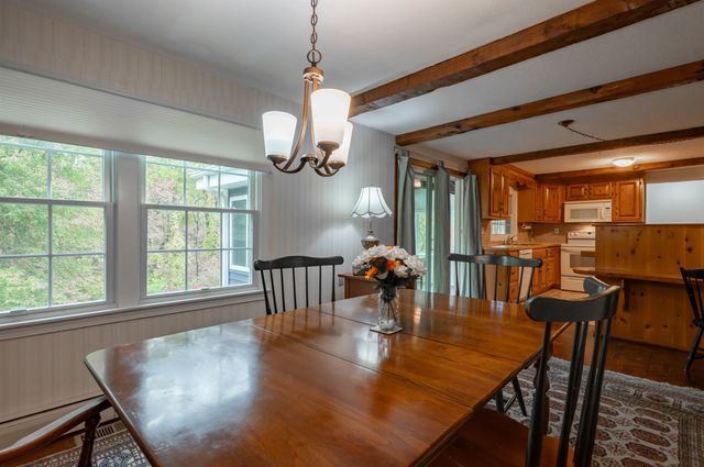 9 Maple Avenue, Atkinson, NH 03811