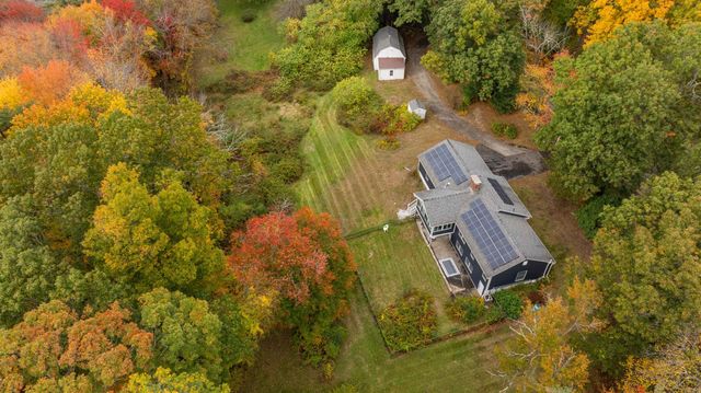 9 Maple Avenue, Atkinson, NH 03811