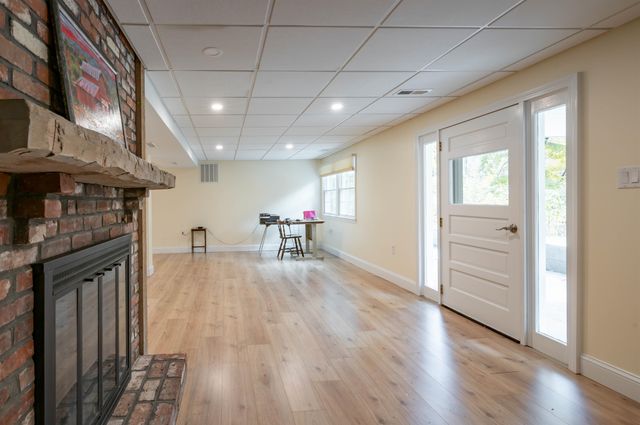 9 Maple Avenue, Atkinson, NH 03811