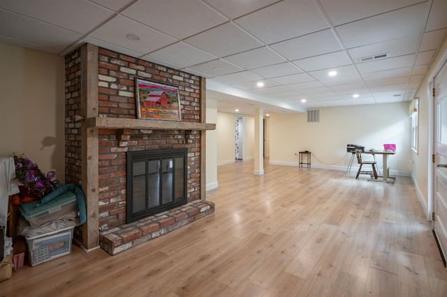 9 Maple Avenue, Atkinson, NH 03811