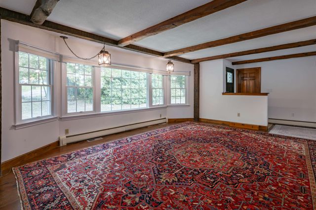 9 Maple Avenue, Atkinson, NH 03811