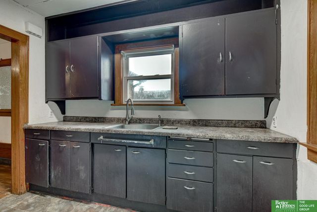 3041 Ida Street, Omaha, NE 68112