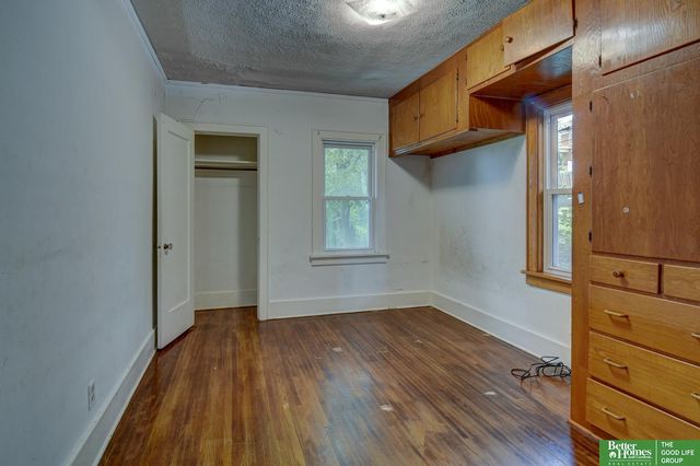 3041 Ida Street, Omaha, NE 68112