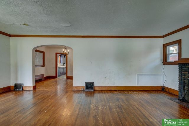 3041 Ida Street, Omaha, NE 68112
