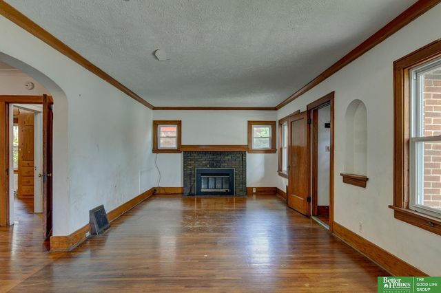 3041 Ida Street, Omaha, NE 68112