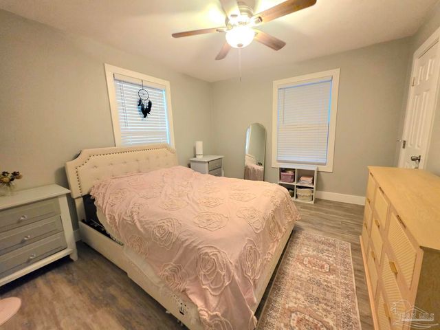 18 Milton Rd, Pensacola, FL 32507