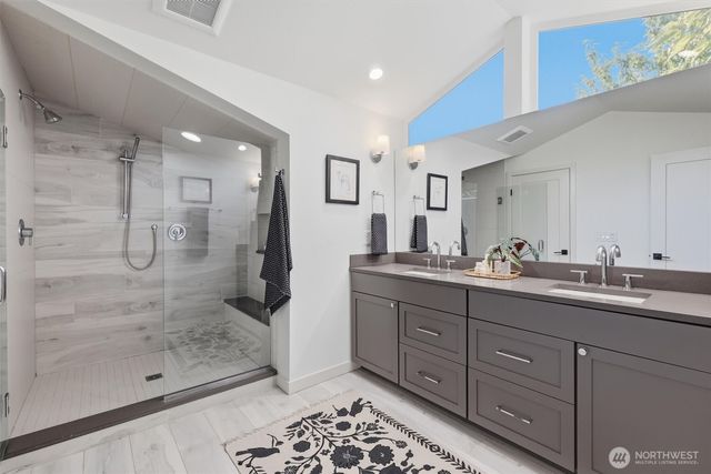2415 NE 77th Street, Seattle, WA 98115