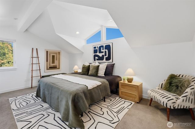 2415 NE 77th Street, Seattle, WA 98115