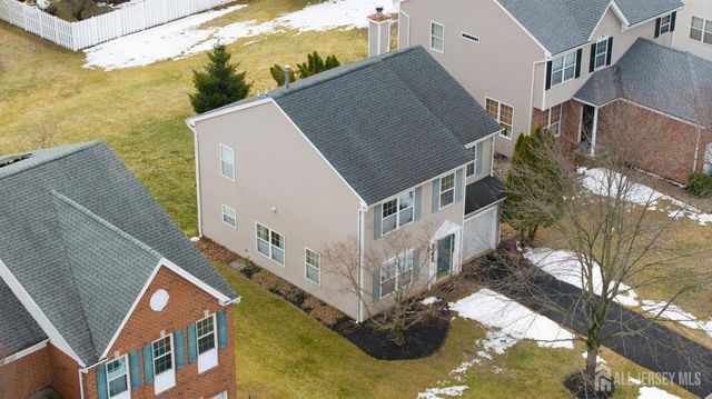 32 Manley Road, Pennington, NJ 08534