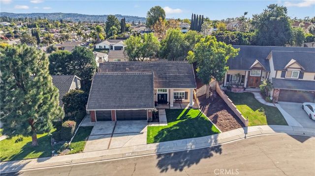 17530 Monette, Yorba Linda, CA 92886