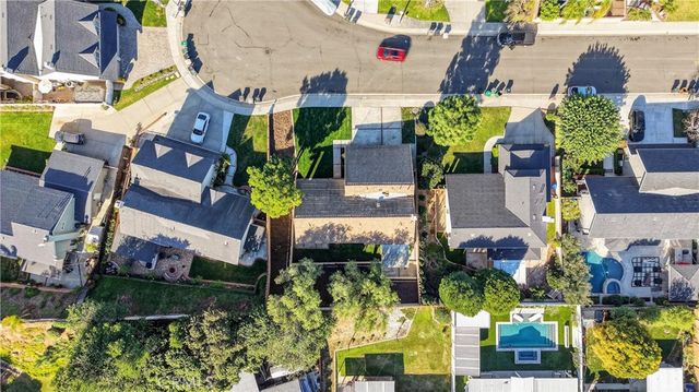 17530 Monette, Yorba Linda, CA 92886