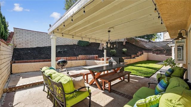 17530 Monette, Yorba Linda, CA 92886