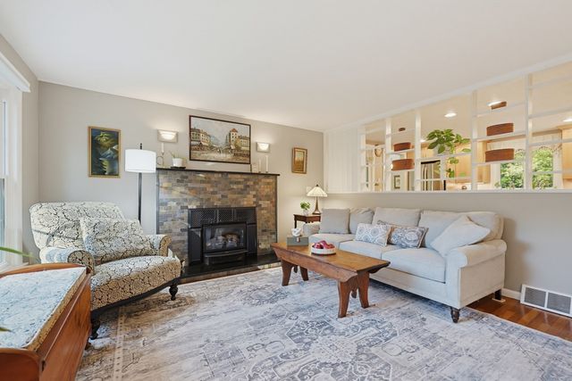 19 Polley Rd, Westford, MA 01886