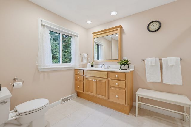 19 Polley Rd, Westford, MA 01886