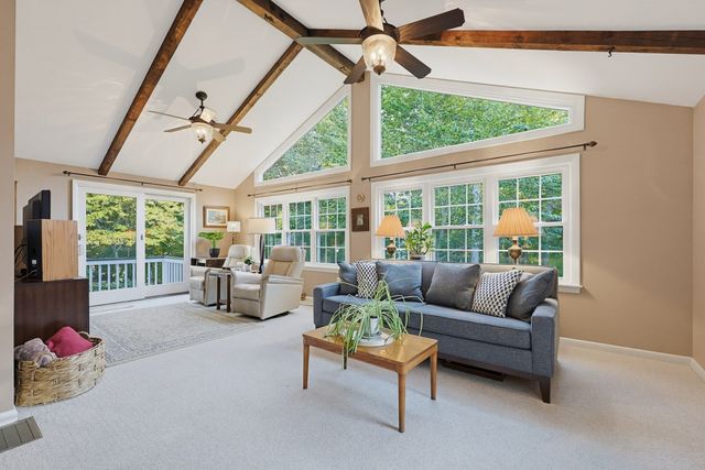 19 Polley Rd, Westford, MA 01886