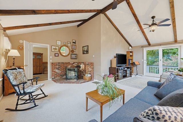 19 Polley Rd, Westford, MA 01886
