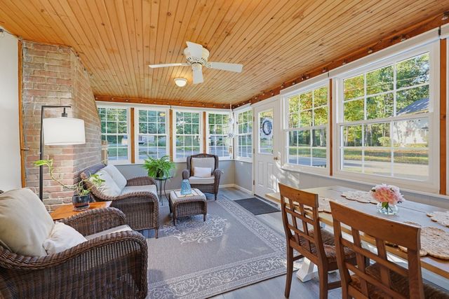 19 Polley Rd, Westford, MA 01886