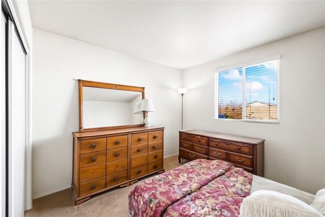 21168 Merlot, Apple Valley, CA 92308