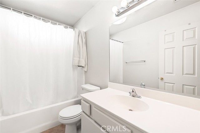 21168 Merlot, Apple Valley, CA 92308