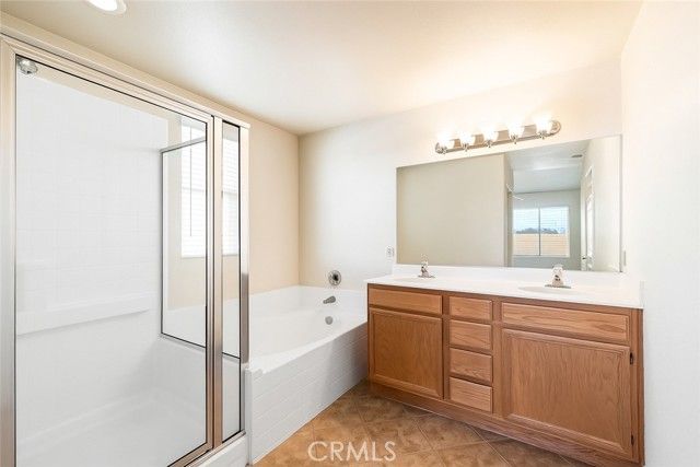 21168 Merlot, Apple Valley, CA 92308