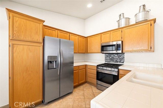 21168 Merlot, Apple Valley, CA 92308