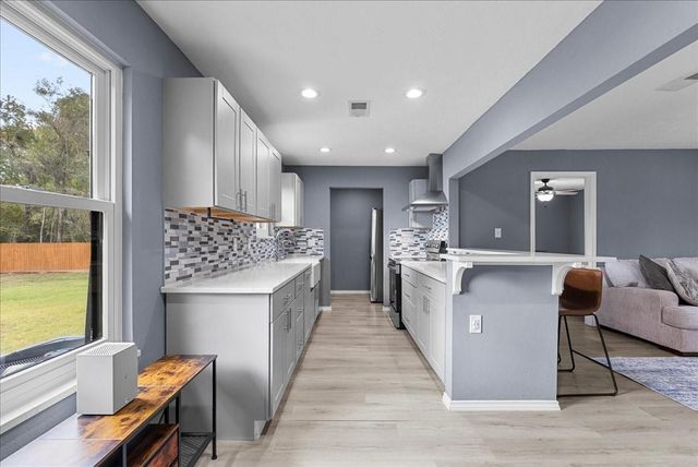 500 County Road 4432, Dayton, TX 77535