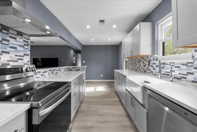 500 County Road 4432, Dayton, TX 77535