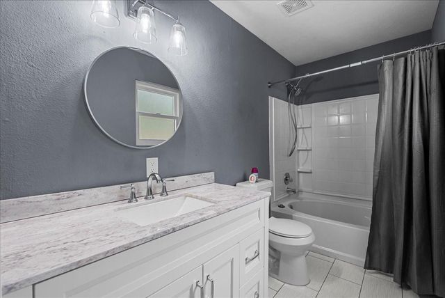 500 County Road 4432, Dayton, TX 77535