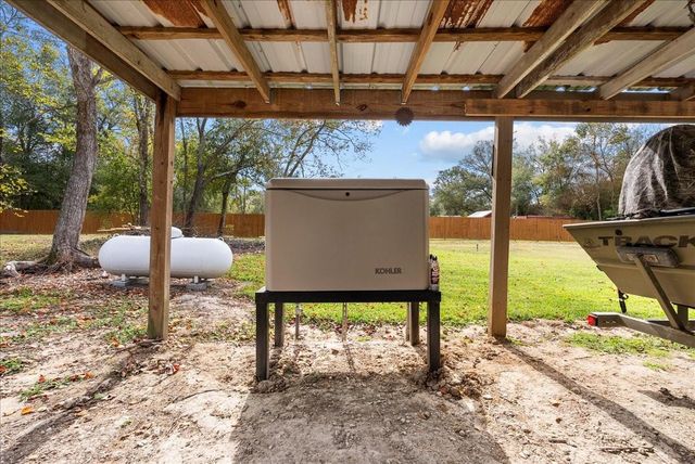 500 County Road 4432, Dayton, TX 77535