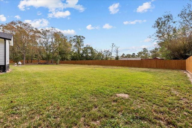 500 County Road 4432, Dayton, TX 77535