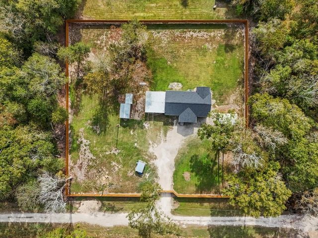 500 County Road 4432, Dayton, TX 77535