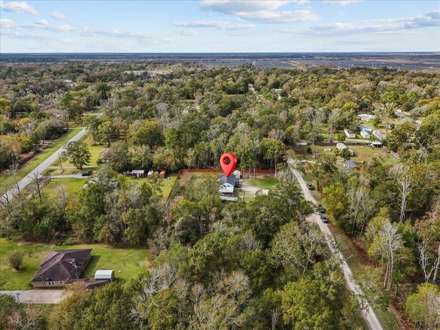 500 County Road 4432, Dayton, TX 77535