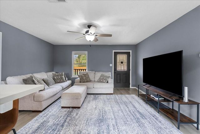 500 County Road 4432, Dayton, TX 77535