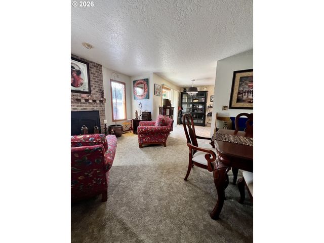 1387 Se EVANS Loop, Troutdale, OR 97060