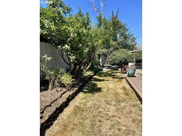 1387 Se EVANS Loop, Troutdale, OR 97060