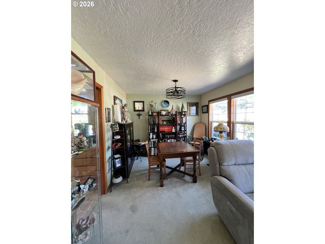1387 Se EVANS Loop, Troutdale, OR 97060