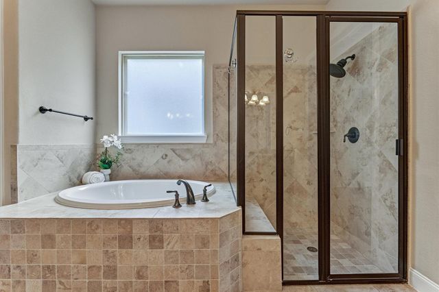 25 Red Moon Place, The Woodlands, TX 77375