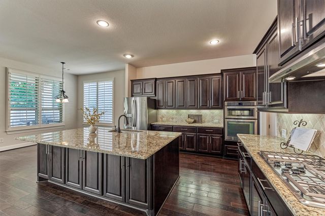 25 Red Moon Place, The Woodlands, TX 77375