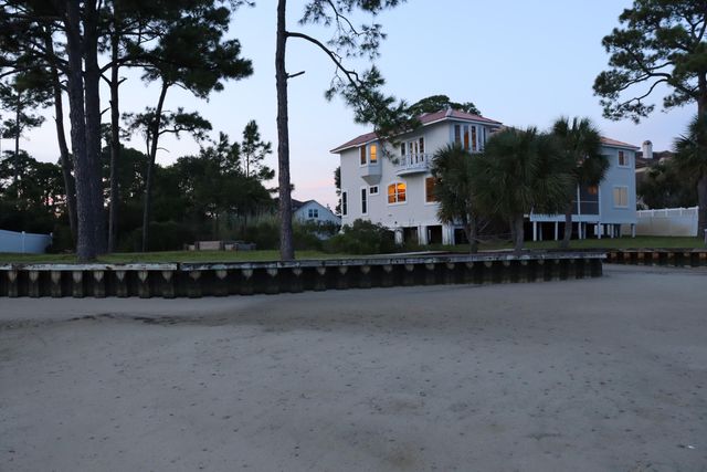 431 Atwater Court, Mary Esther, FL 32569