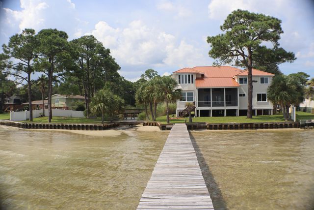 431 Atwater Court, Mary Esther, FL 32569