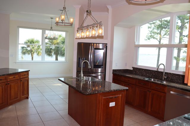 431 Atwater Court, Mary Esther, FL 32569