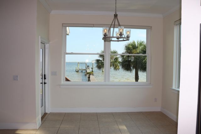 431 Atwater Court, Mary Esther, FL 32569