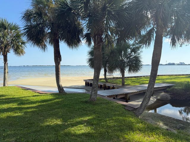 431 Atwater Court, Mary Esther, FL 32569